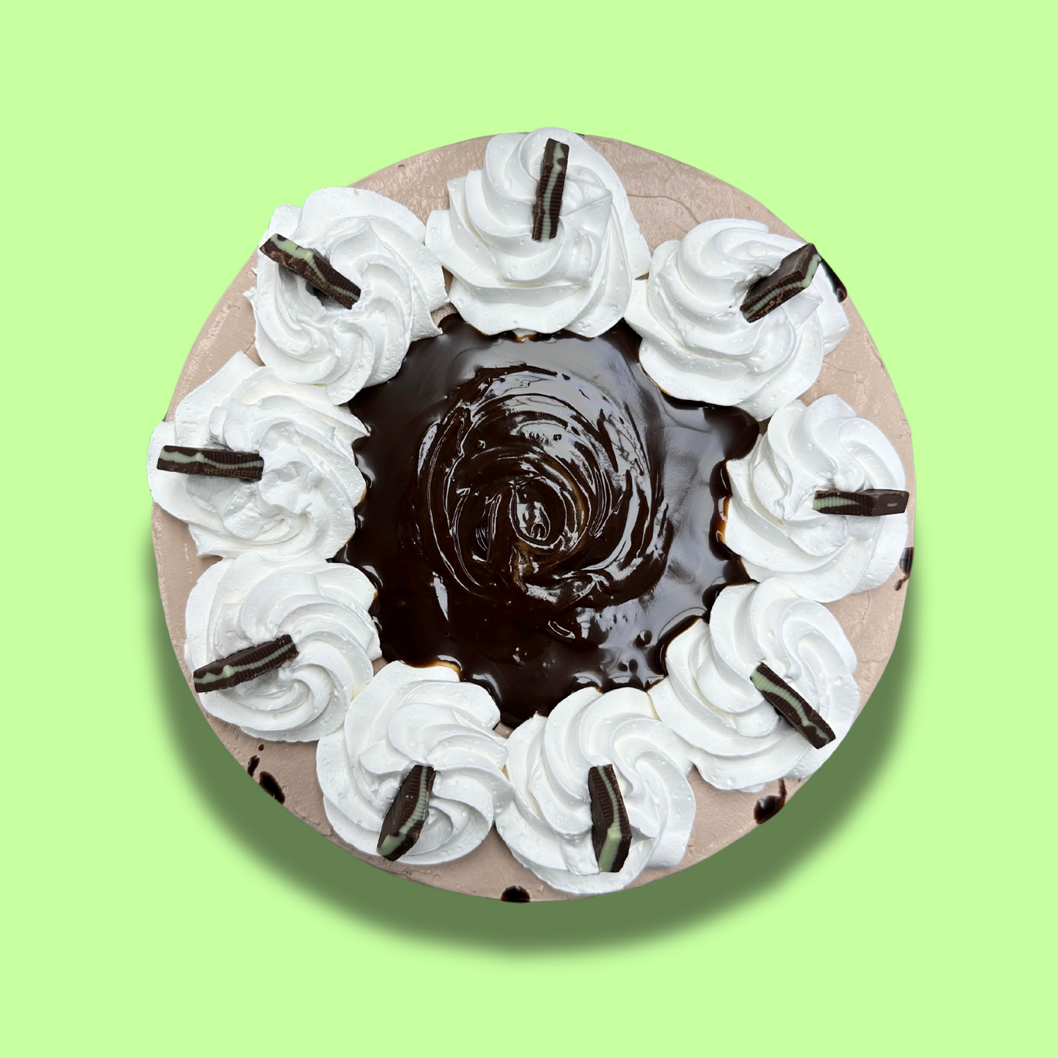 Mint Chocolate Chunk 8'' Ice Cream Cake - Nationwide Delivery